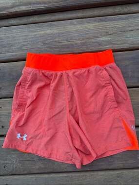 UNDER ARMOUR Speedpocket Running Race Shorts Small Womens